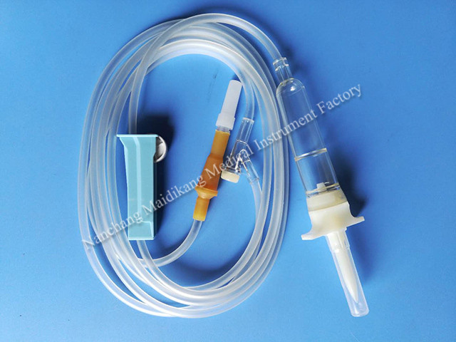 一次性使用输液器