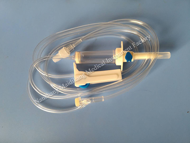 一次性使用输液器
